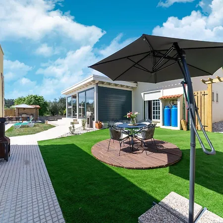 Vakantiehuis Rural In Netos-almagreira With Shared Pool *