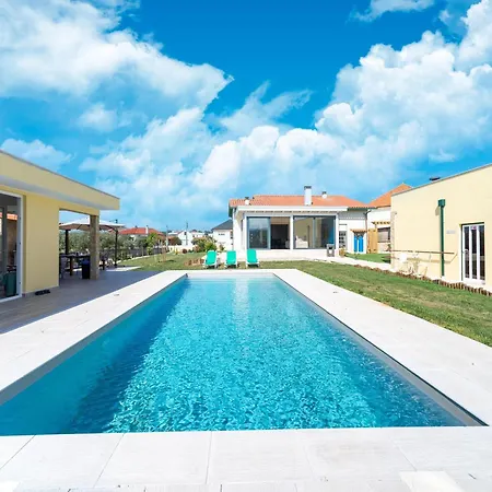 Semesterbostad Rural In Netos-almagreira With Shared Pool Lagares (Leiria)