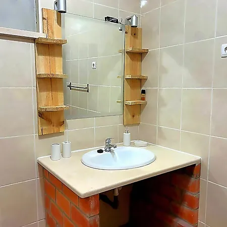 Rural In Netos-almagreira With Shared Pool Vakantiehuis *