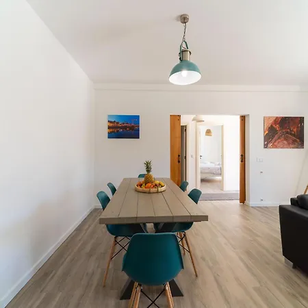 Rural In Netos-almagreira With Shared Pool Nyaraló Lagares (Leiria)