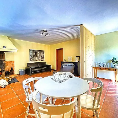 Vakantiehuis Rural In Netos-almagreira With Shared Pool