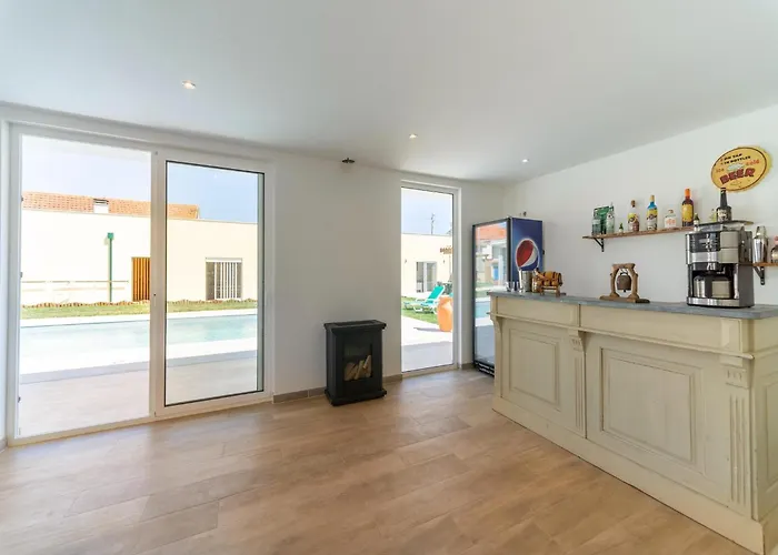 Rural In Netos-almagreira With Shared Pool Tatil Evi *