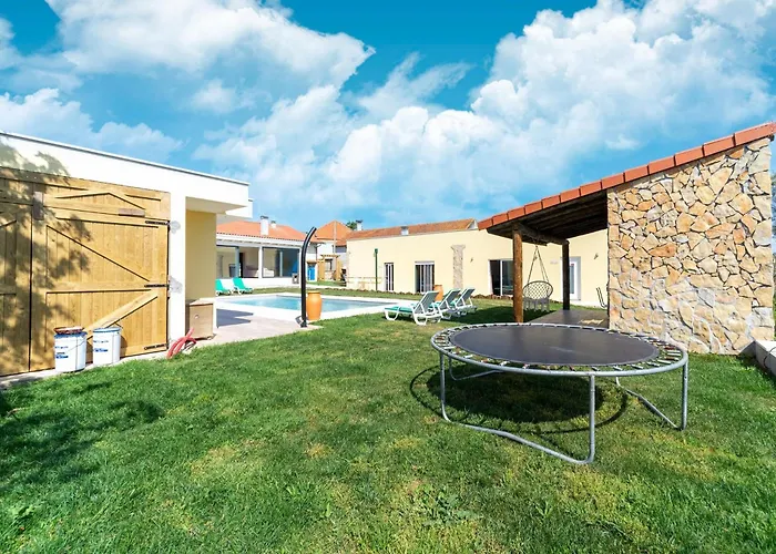 Rural In Netos-almagreira With Shared Pool Semesterbostad *