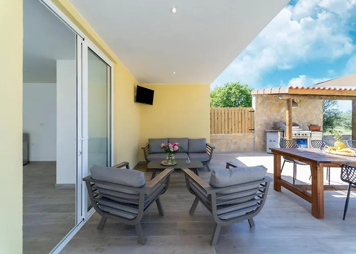 Tatil Evi Rural In Netos-almagreira With Shared Pool Lagares (Leiria)