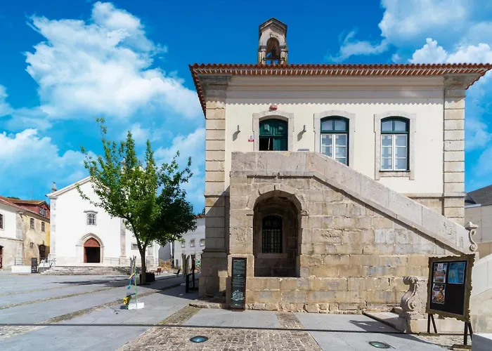 Rural In Netos-almagreira With Shared Pool Semesterbostad