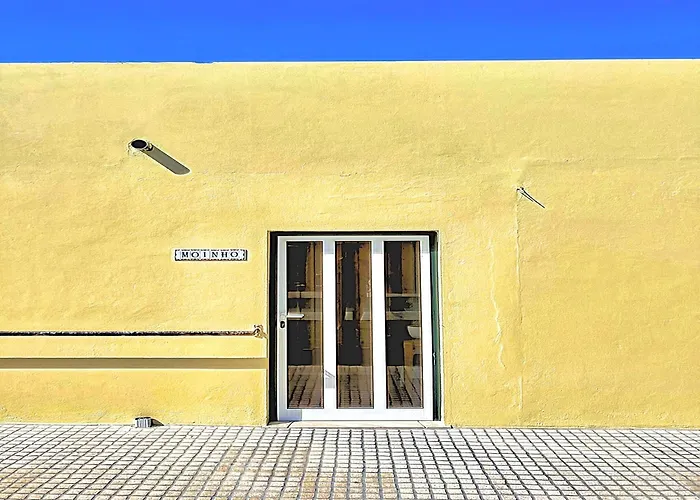 Rural In Netos-almagreira With Shared Pool