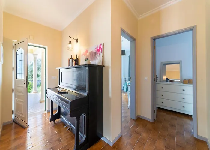 Rural In Netos-almagreira With Shared Pool Tatil Evi Lagares (Leiria)