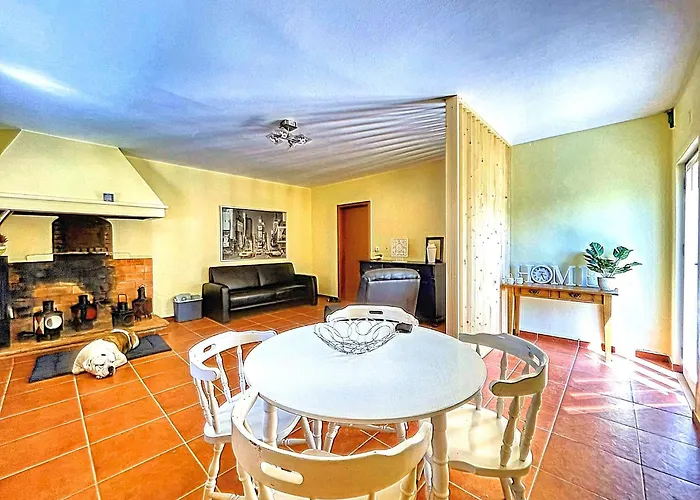 Semesterbostad Rural In Netos-almagreira With Shared Pool