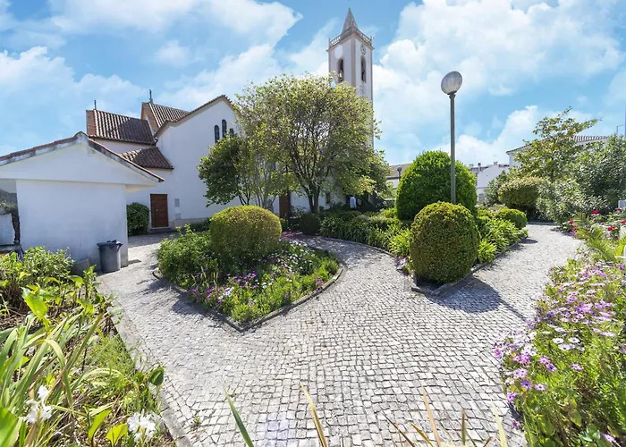 Rural In Netos-almagreira With Shared Pool Tatil Evi Lagares (Leiria)