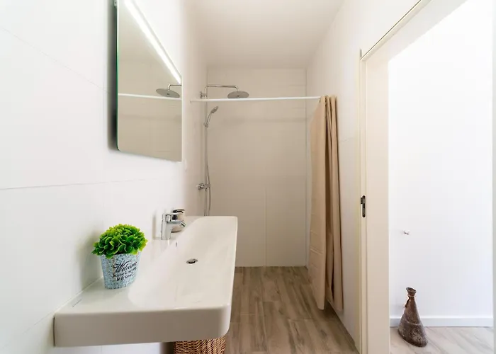 Rural In Netos-almagreira With Shared Pool Semesterbostad